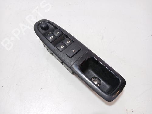 Used Left front window switch Left front window switch PEUGEOT 607 (9D, 9U) 2.2 HDi (133 hp) 35952670 35952670