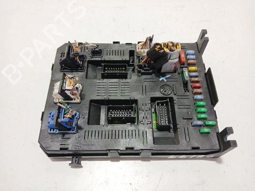 Used Fuse box CITROËN C6 (TD_) 2.7 HDi (204 hp) 27711314
