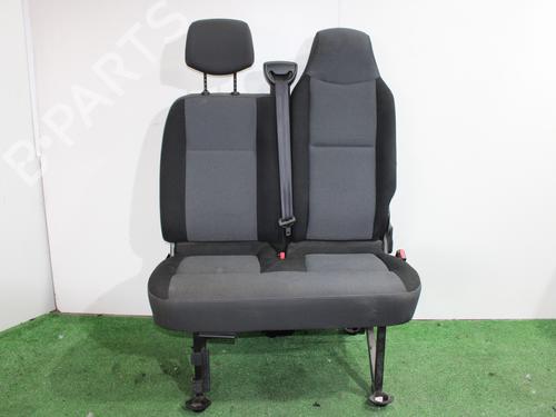 Used Right front seat NISSAN NV400 Van (X62, X62B) dCi 135 (136 hp) 16663274