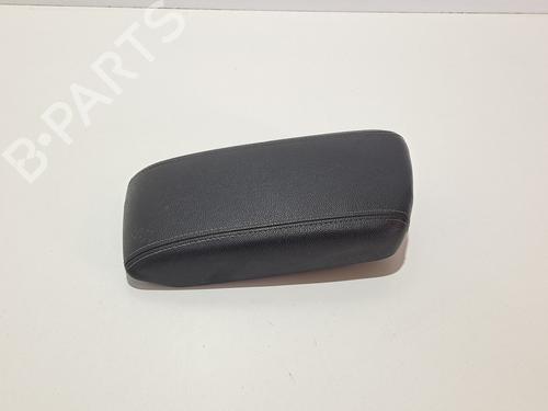 Used Armrest / Center console KIA NIRO I (DE) 1.6 GDI Plug-in Hybrid (141 hp) 9444254