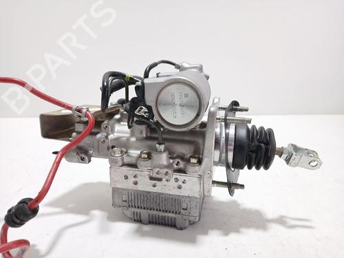Used ABS pump ABS pump TOYOTA YARIS (_P13_) 1.5 Hybrid (NHP130_, NHP130) (101 hp) 33117352 33117352