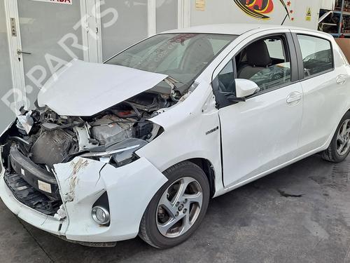 Front left lock TOYOTA YARIS (_P13_) 1.5 Hybrid (NHP130_, NHP130) | BP9393486C98 