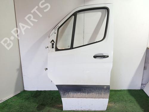 Used Left front door Left front door MERCEDES-BENZ SPRINTER 3,5-t Van (B907, B910) 314 CDI (910.631, 910.633) (143 hp) 32688794 32688794