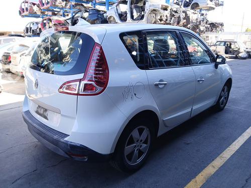 Right tailgate light RENAULT SCÉNIC III (JZ0/1_) 1.5 dCi | BP30143999C80