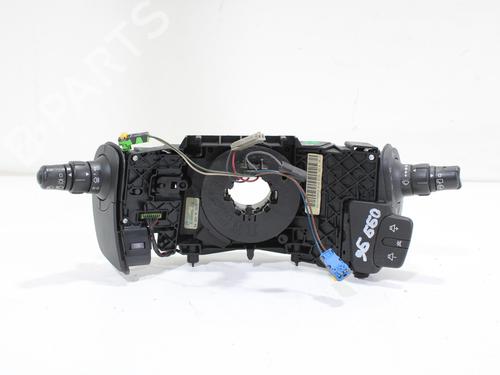 Used Switch RENAULT SCÉNIC II (JM0/1_) 1.5 dCi (JM02, JM13) (101 hp) 18146325