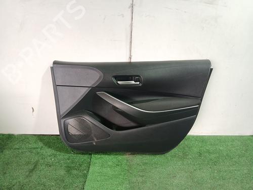 Used Front right panel TOYOTA COROLLA Saloon (_E21_) 1.8 VVTi Hybrid (ZWE211, MZEA12) (98 hp) 32686630