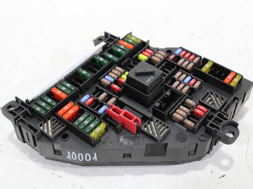 Fuse box BMW 5 (F10) 530 d xDrive | BP18666056E1 