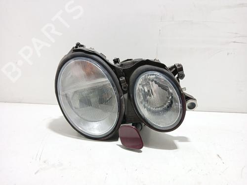Used Right headlight MERCEDES-BENZ CLK (C208) CLK 320 (208.365) (218 hp) 31158961