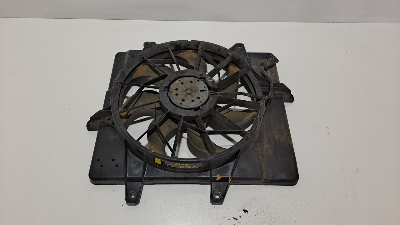 Radiator fan CHRYSLER PT CRUISER (PT_) 2.0 10288671 BParts