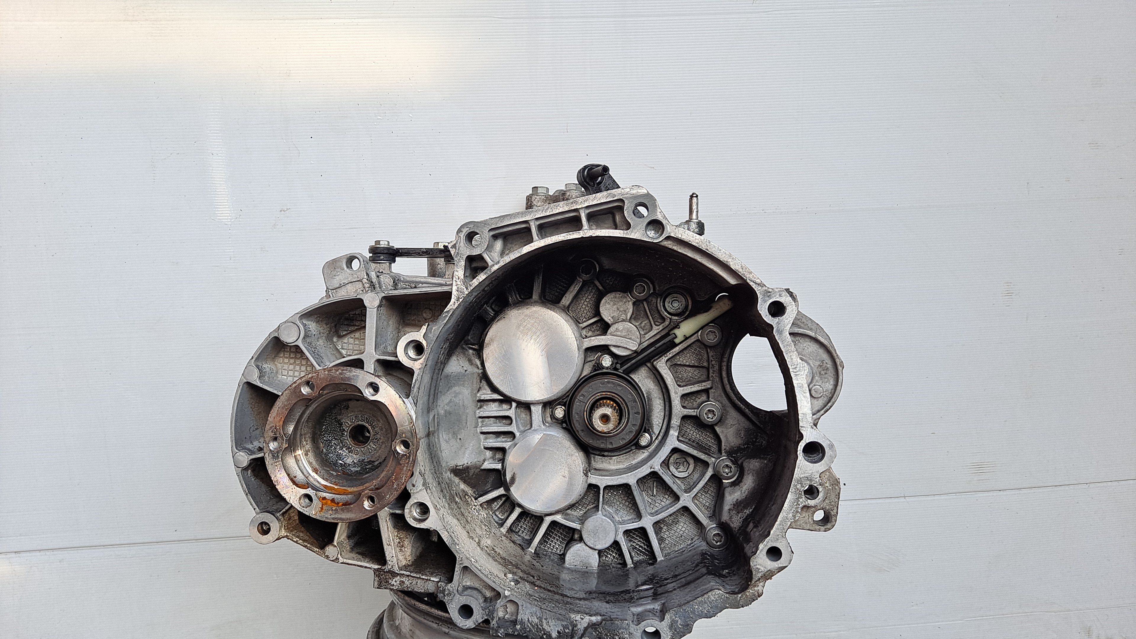 Gearbox VW GOLF VII (5G1, BQ1, BE1, BE2) 2.0 GTD 6935136 | B-Parts