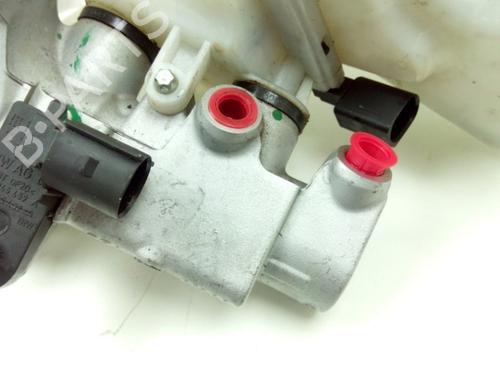 Brake master cylinder VW TOURAN (5T1) 2.0 TDI | BP19756207M77 