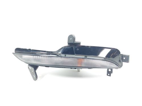Used Left front indicator RENAULT MEGANE IV Grandtour (K9A/M/N_) 1.3 TCe 140 (K9NB) (140 hp) 20720221