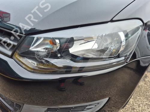Phare gauche VW POLO V (6R1, 6C1) 1.2 (60 hp) 32069747