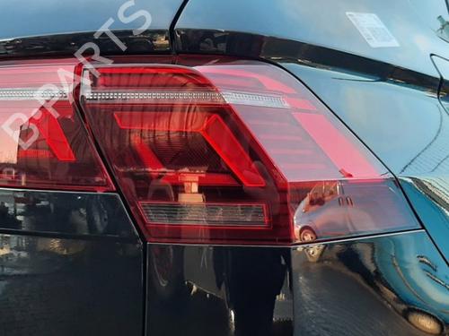 Højre baglygte VW TIGUAN (AD1, AX1) 1.5 TSI (150 hp) 31306969