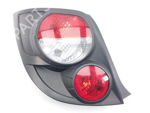 Used Left taillight CHEVROLET AVEO Hatchback (T300) 1.3 D (95 hp) 30136861
