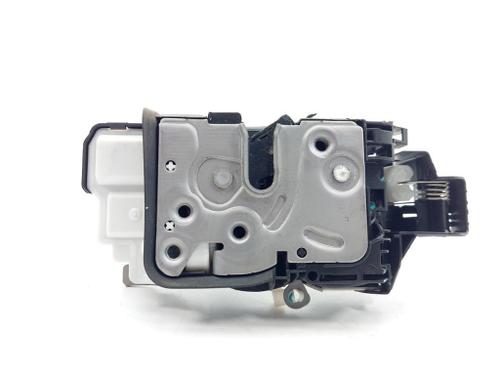 front-left-lock-polestar-polestar-2-534-2019-25775272 main image