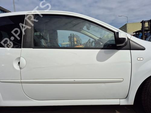 right-front-door-renault-twingo-ii-cn0_-2007-36490748 main image