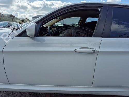 Used Left front door BMW 3 Touring (E91) 318 i (143 hp) 27628768