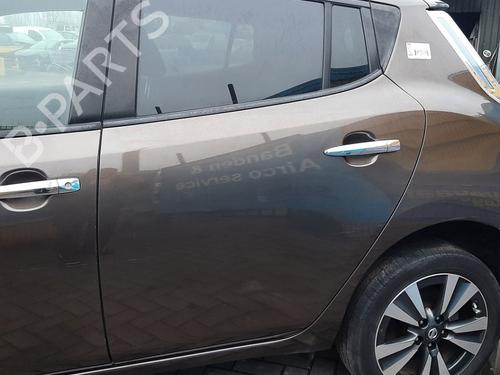 Used Left rear door NISSAN LEAF (ZE0) Electric (109 hp) 22563913