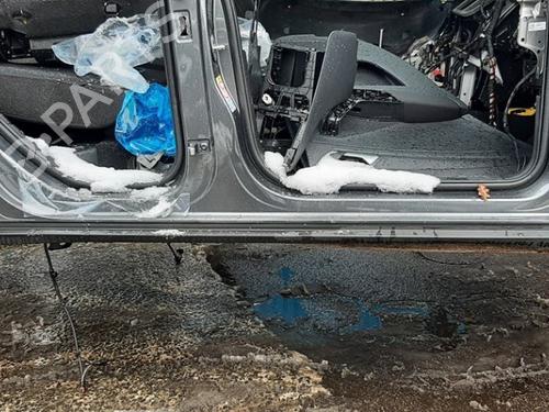  Baguette de porte  Baguette de porte VW T-ROC (A11, D11) 1.0 TSI (110 hp) 34251386 34251386