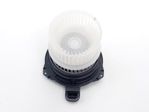 Used Heater blower motor TOYOTA COROLLA Estate (_E21_) 1.8 Hybrid (ZWE211) (122 hp) 21202352
