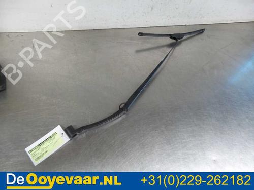 Front windshield wiper arm NISSAN QASHQAI II (J11, J11_) 1.2 DIG-T | BP27887188C143