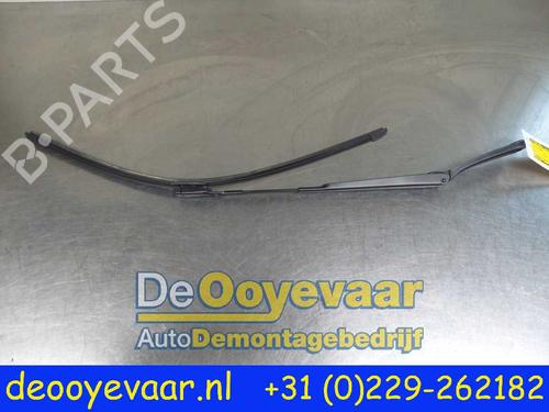Used Front windshield wiper arm VW PASSAT B8 Variant (3G5, CB5) 2.0 TDI 4motion (240 hp) 27984986