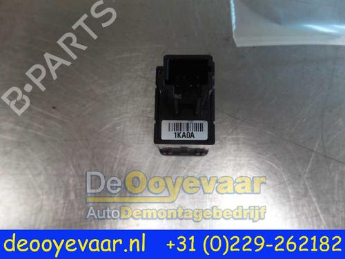 Used Switch NISSAN LEAF (ZE0) Electric (109 hp) 23201105