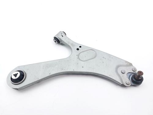 Used Right front suspension arm Right front suspension arm CITROËN C4 III (BA_, BB_, BC_) ë-C4 (BCZKXC, BZCKSC) (136 hp) 33740832 33740832