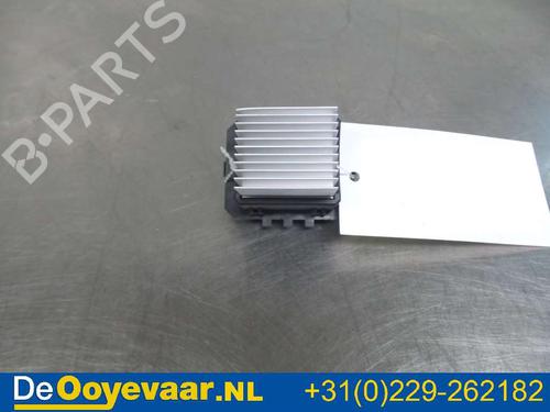 Used Heater resistor PEUGEOT 108 1.0 VTi (69 hp) 24454255