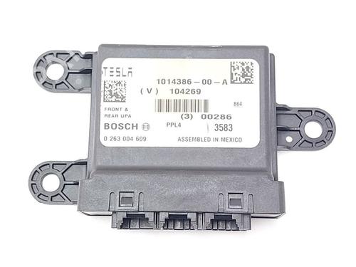 Used Electronic module TESLA MODEL S (5YJS) 85D AWD (525 hp) 30363415