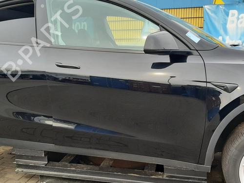 Used Right front door Right front door TESLA MODEL Y (5YJY) EV (299 hp) 33627831 33627831