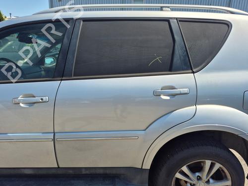 Used Left rear door Left rear door 37222720 37222720