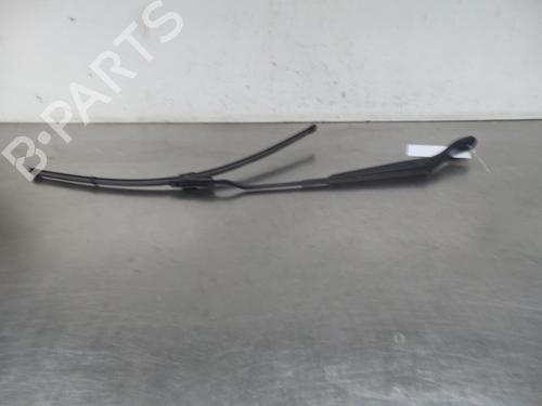 Used Front windshield wiper arm CITROËN C3 II (SC_) 1.2 VTi 82 (82 hp) 27887177