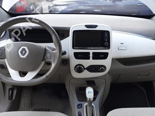 airbag-st-renault-zoe-bfm_-2012-30812080 main image