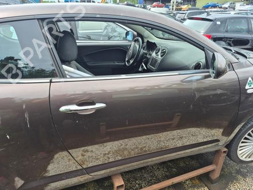 right-front-door-alfa-romeo-mito-955_-2008-2009-2010-2011-2012-2013-2014-2015-2016-2017-2018-36490737 main image