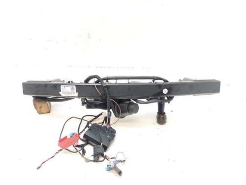 tow-ballmechanism-audi-a4-b9-avant-8w5-8wd-2015-39209264 main image
