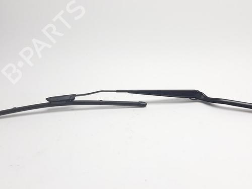 Used Front windshield wiper arm SMART FORFOUR Hatchback (453) 0.9 (453.044, 453.053) (90 hp) 19749954