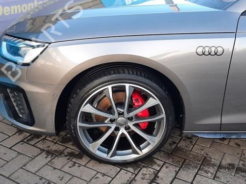 left-front-fenders-audi-a4-b9-avant-8w5-8wd-2015-32148239 main image