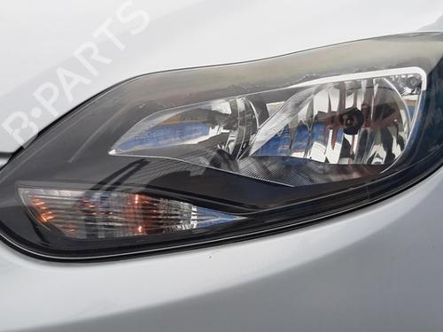 Used Left headlight FORD FOCUS III 1.0 EcoBoost (100 hp) 32148207