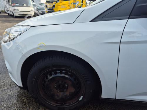 left-front-fenders-ford-focus-iii-turnier-2010-2011-2012-2013-2014-2015-2016-2017-2018-2019-2020-34703421 main image