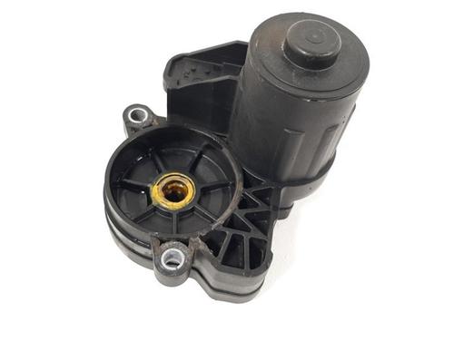 Used Electric handbrake VW PASSAT B8 Variant (3G5, CB5) 1.6 TDI (120 hp) 19758985