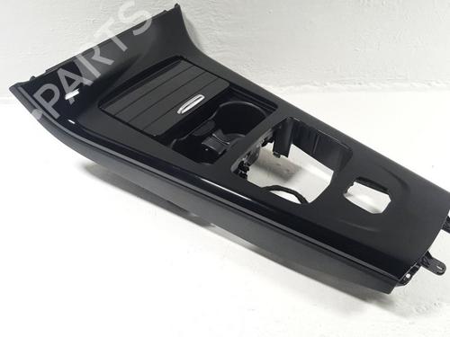 Used Middle console MERCEDES-BENZ CLA Shooting Brake (X118) CLA 220 (118.644) (190 hp) 19760738