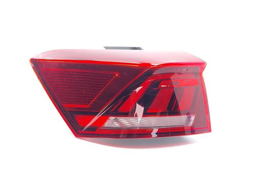 Used Left taillight Left taillight VW T-ROC (A11, D11) 1.0 TSI (110 hp) 32985631 32985631