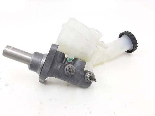 Used Brake master cylinder MITSUBISHI OUTLANDER III (GG_W, GF_W, ZJ, ZL, ZK) 2.4 Hybrid 4WD (GG3W) (208 hp) 31150552