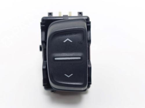 Used Switch Switch DACIA LOGAN MCV II TCe 90 (K8M1, K8MA, K8AC) (90 hp) 19763677 19763677