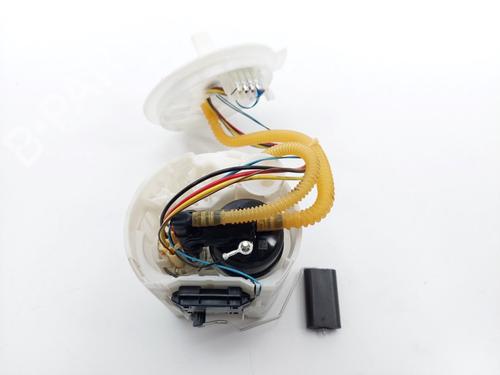 Used Fuel pump MERCEDES-BENZ CLA (C118) CLA 180 (118.384) (136 hp) 24409019