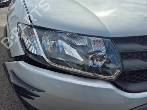 Used Right headlight Right headlight DACIA SANDERO II TCe 90 (B8M1, B8MA, B8AC) (90 hp) 34703369 34703369
