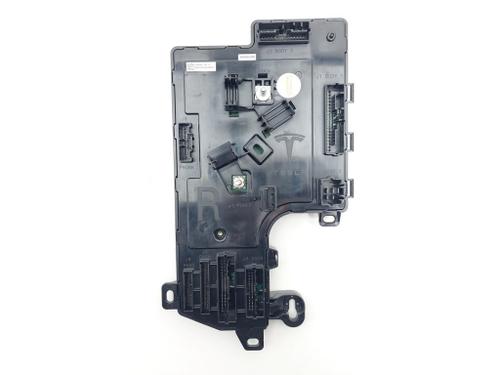 control-unit-tesla-model-3-5yj3-ev-awd-110034000h110034000-2017-19771675 main image