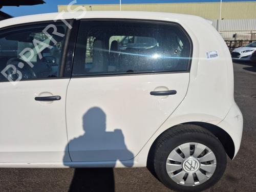 Used Left rear door Left rear door 39561933 39561933